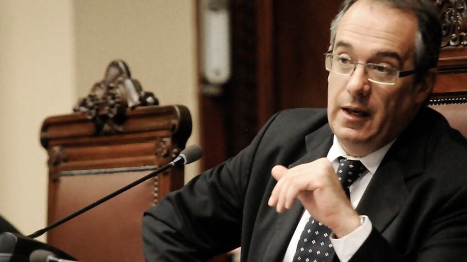 Entrevista: José Carlos Mahía — Entrevistas — Primera Ma&ntilde;ana | Azul 101.9