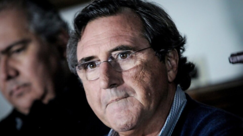 Entrevista: Armando Castaingdebat — Entrevistas — Primera Ma&ntilde;ana | Azul 101.9