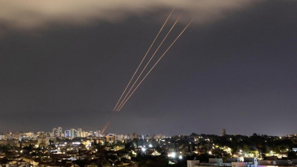 ¿Cómo interpretar el ataque de Irán a Israel? — Claudio Fantini — Primera Mañana | Azul 101.9