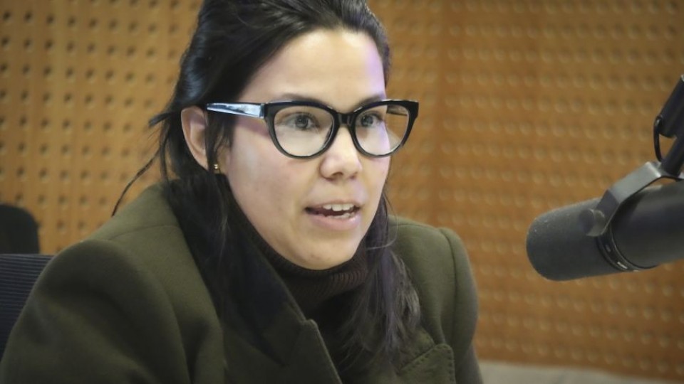 Camila Rodríguez: “La represión se ha ido perfeccionando en Cuba” — Entrevista — 12 PM | Azul 101.9