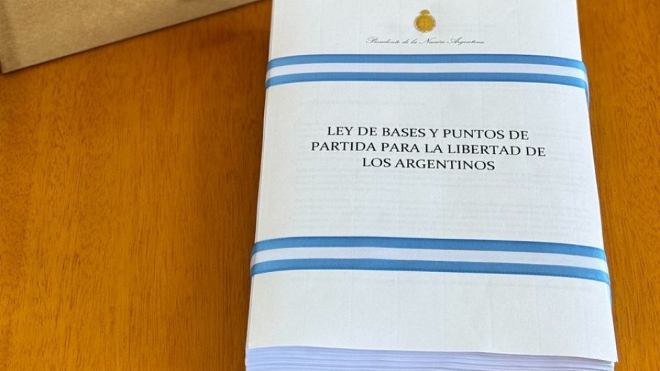 Se aprobó la Ley de Bases en Argentina — Corresponsales  — La Pecera | Azul 101.9