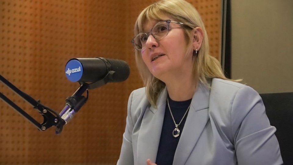 Cristina Lustemberg: “Los temas de infancia y adolescencia nos interpelan a todo el sistema político” —  Entrevista — 12 PM | Azul 101.9