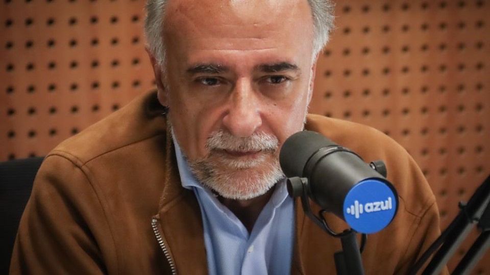 Aluvión de mensajes a favor de Mieres después de que explicara cómo se asignan las bancas —  Entrevistas  — La Pecera | Azul 101.9