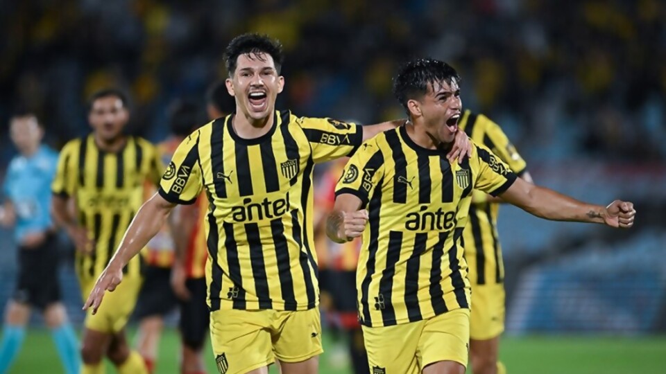 Peñarol goleó a Progreso y se quedó con la Tabla Anual — Deportes — Primera Mañana | Azul 101.9