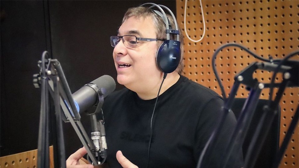 Rolón: “El dolor es inevitable, pero no el padecimiento” — Entrevistas  — La Pecera | Azul 101.9