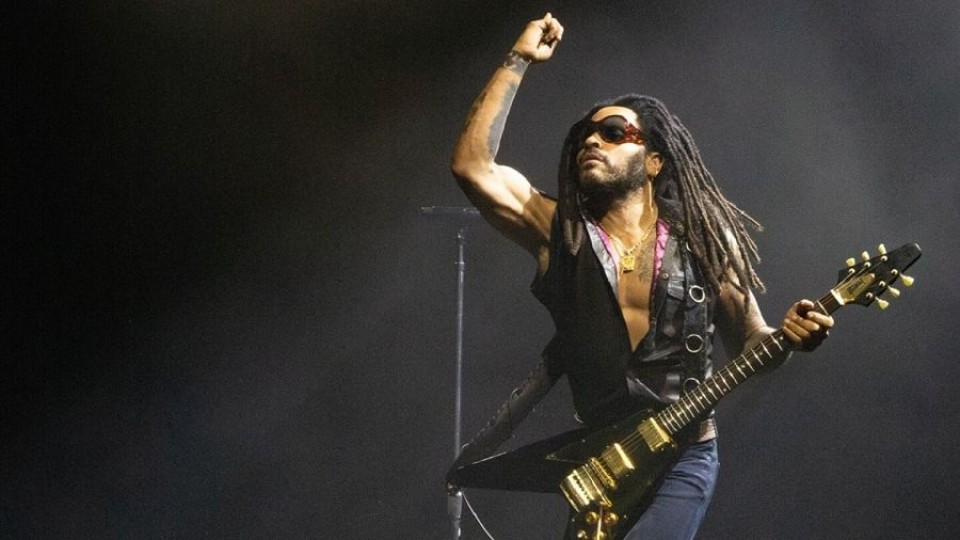 Saltombide criticó a Lenny Kravitz — Humor  — La Pecera | Azul 101.9