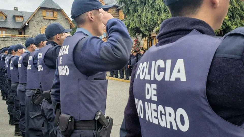 Institucionalidad en debate: el espejo argentino y las señales en Uruguay — Columnas — La Pecera | Azul 101.9