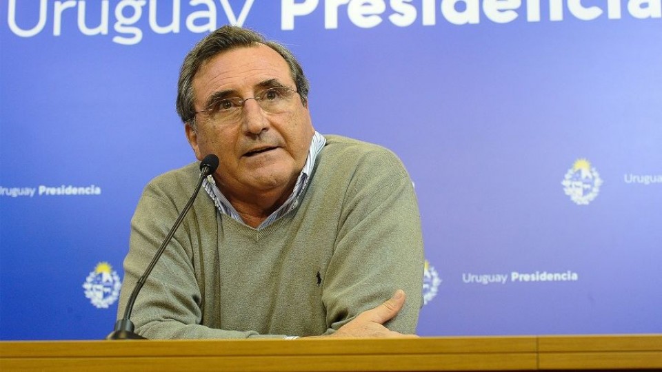Castaingdebat: “Uruguay no puede volver a retroceder en materia de defensa naval” — Entrevistas  — La Pecera | Azul 101.9