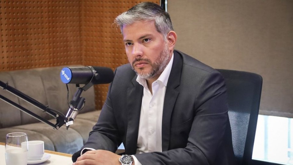 Del narcotráfico al lavado de activos: el mapa criminal de América Latina — Entrevista — 12 PM | Azul 101.9