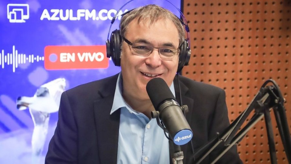Gabriel Rolón: “La soledad es una visita inevitable” — Entrevistas  — La Pecera | Azul 101.9