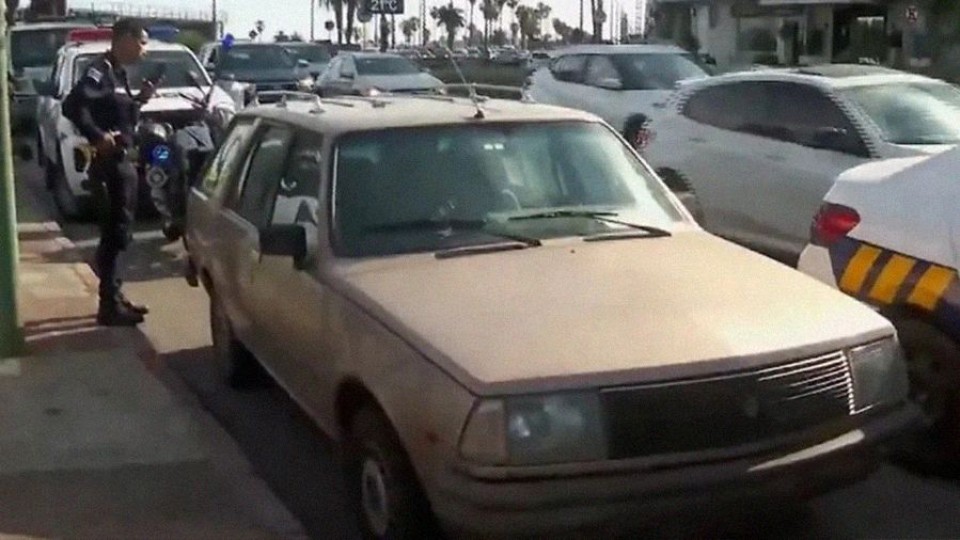 Se metió al auto para que no lo guincharan — Entrevistas  — La Pecera | Azul 101.9