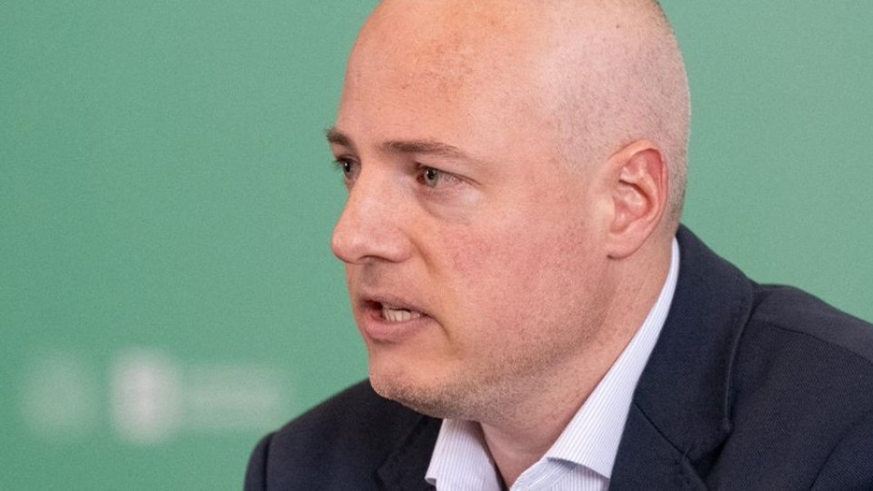 Director de Movilidad explicó el caos por el auto que no tenía chapa — Entrevistas  — La Pecera | Azul 101.9