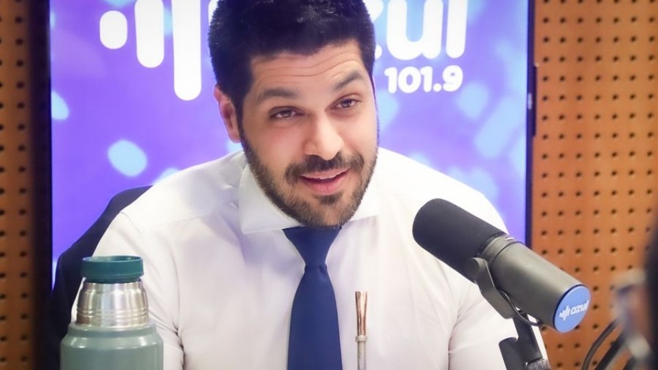 Andrés Ojeda rompió el silencio y defendió su actuación tras el informe de Jurídica del Parlamento a su favor — Entrevistas  — La Pecera | Azul 101.9