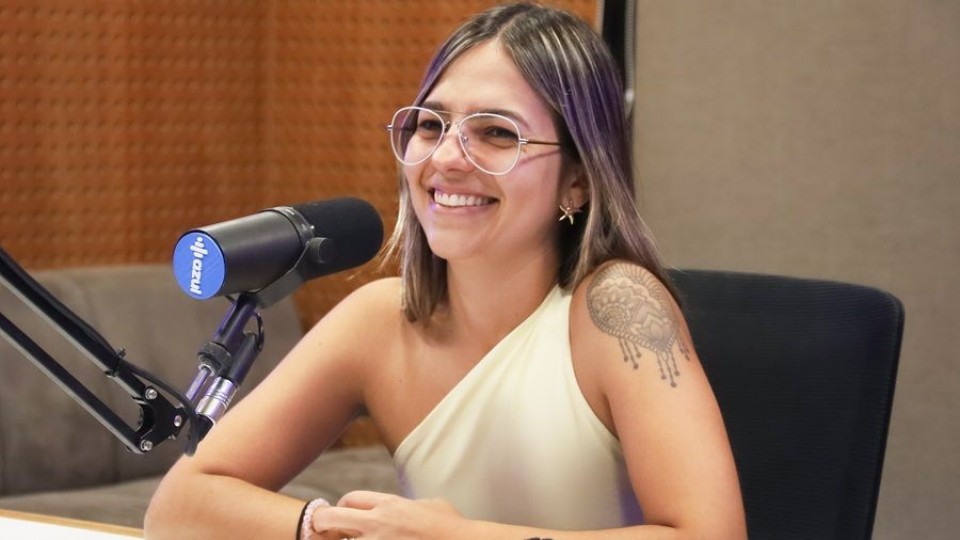  Stephanie Laborda y lo que el cielo ya está anunciando para 2026 — Hora y Pico — 12 PM | Azul 101.9
