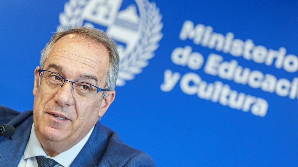 “Soy partidario de la Universidad de la Educación porque el Uruguay la necesita” — Audios — Mapa del D&iacute;a | Azul 101.9