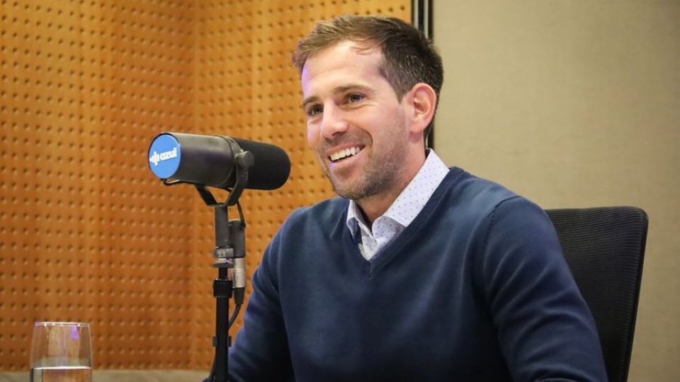 Diego Riolfo, entre vestuarios y exámenes — Hora y Pico — 12 PM | Azul 101.9