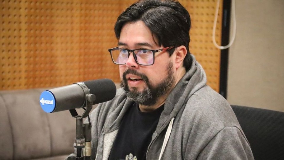 “La mayoría de la población colombiana es ultra católica y con una filosofía derechista” — Audios — Mapa del D&iacute;a | Azul 101.9