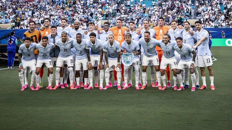 Saltombide Durán muy duro con Uruguay en su debut — Humor  — La Pecera | Azul 101.9