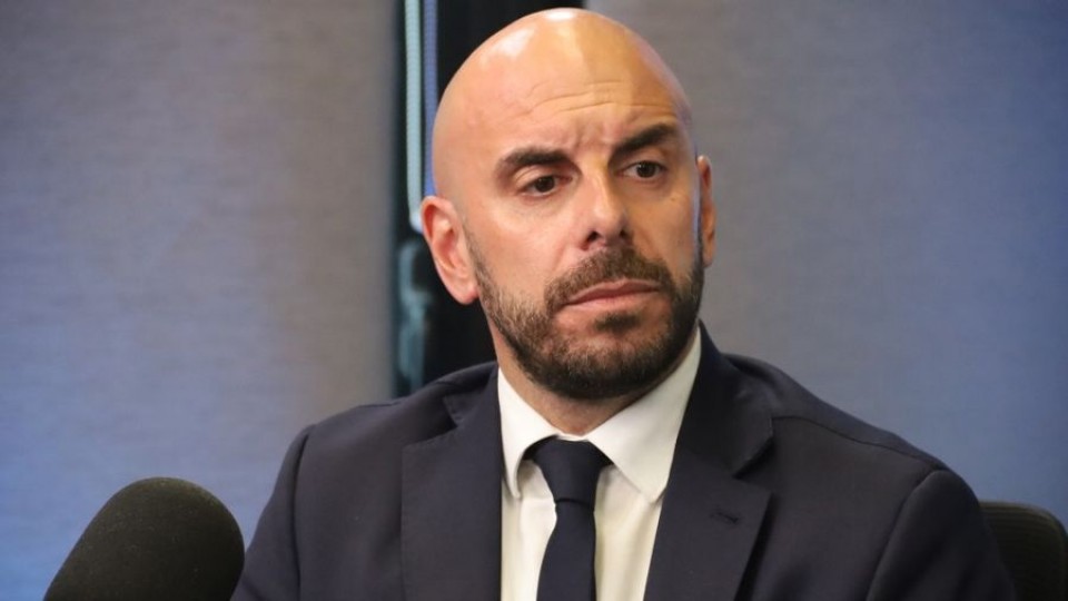 Schiavi cuestionó al Tribunal de Ética Médica por el caso Miralles — Entrevistas  — La Pecera | Azul 101.9