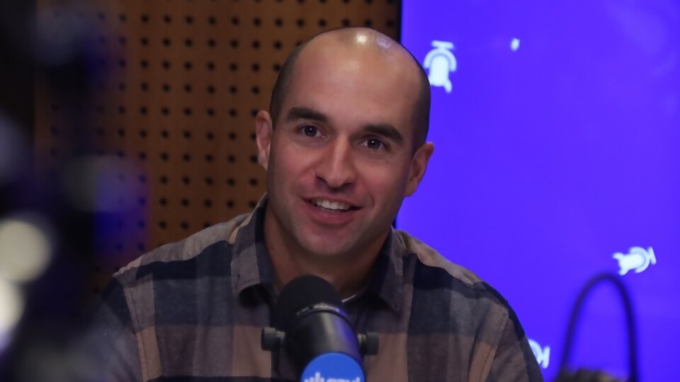 La entrevista: Santiago Stirling — La Entrevista — Malos Pensamientos | Azul 101.9