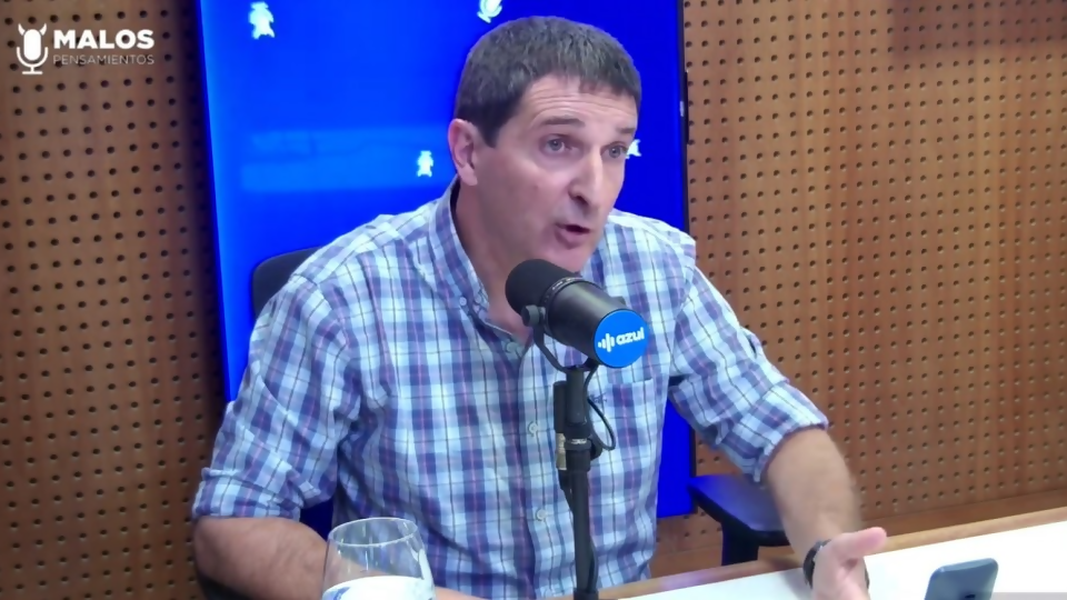 La entrevista: Carlos Lafigliola —  La Entrevista — Malos Pensamientos | Azul 101.9