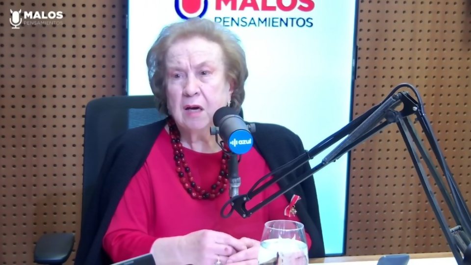La entrevista: María Emilia Pérez Santarcieri —  La Entrevista — Malos Pensamientos | Azul 101.9