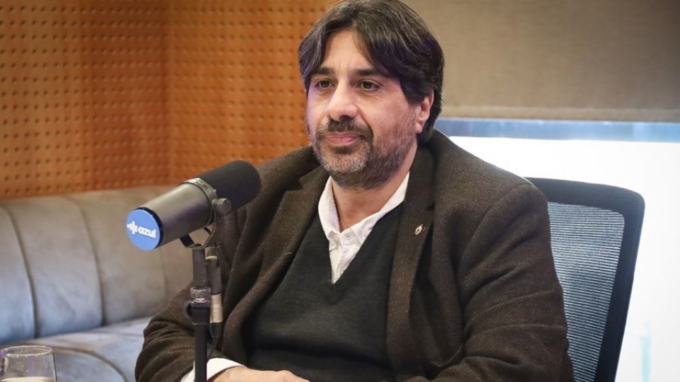 Las nuevas reglas que buscan ordenar el tránsito en Uruguay — Entrevista — 12 PM | Azul 101.9