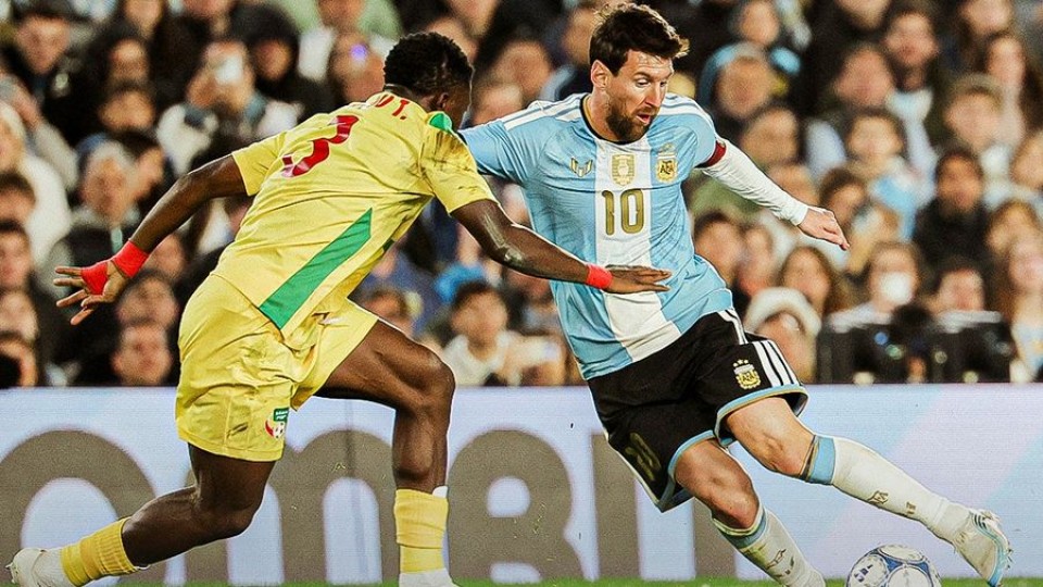 La despedida de Messi y el papelón de los drones — Corresponsales  — La Pecera | Azul 101.9