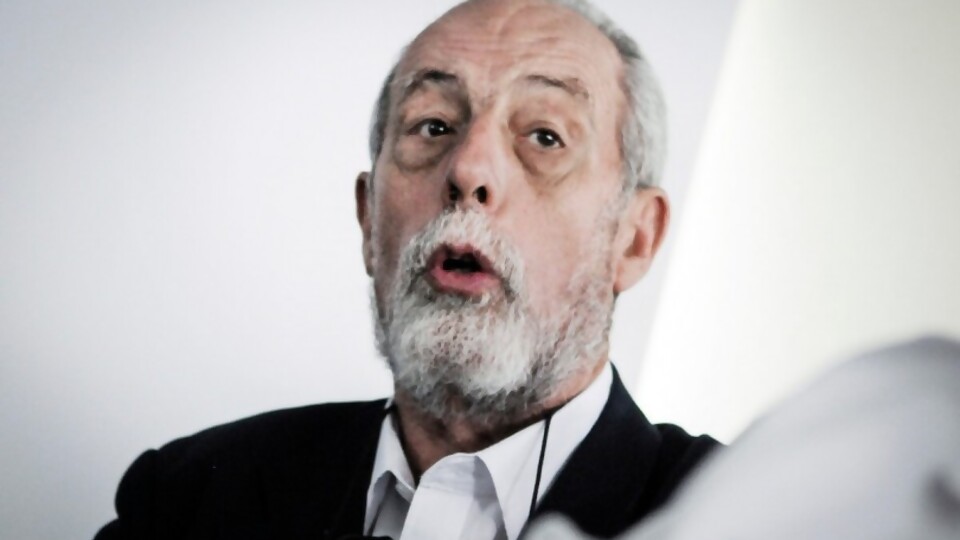 Entrevista: Miguel Fernández Galeano —  Entrevistas — Primera Ma&ntilde;ana | Azul 101.9