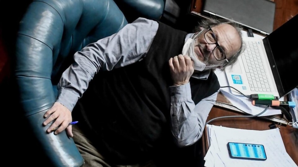 Entrevista: Daniel Olesker — Entrevistas — Primera Ma&ntilde;ana | Azul 101.9