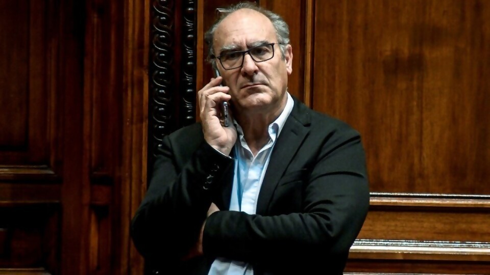 Entrevista: Gustavo Olmos — Entrevistas — Primera Ma&ntilde;ana | Azul 101.9
