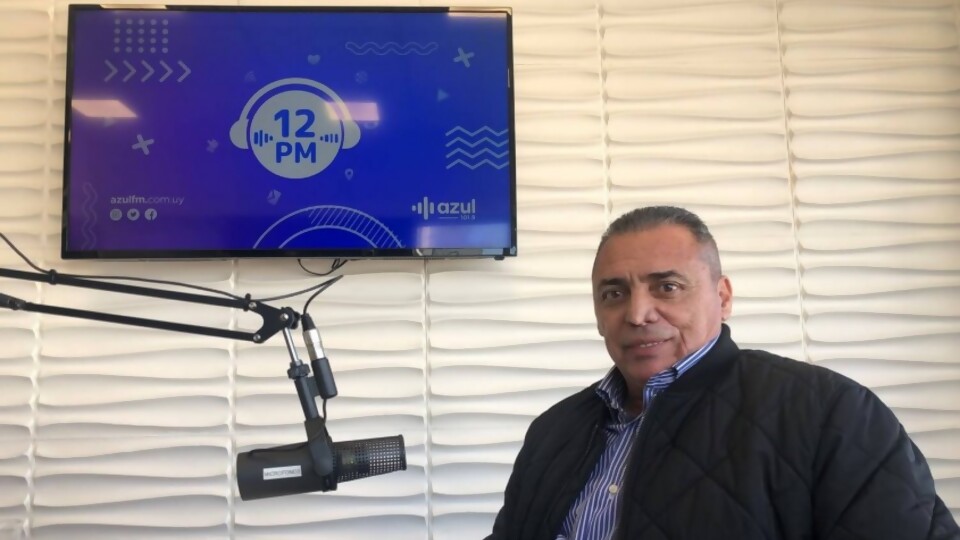 Entrevista: Carlos Aguilera — Hora y Pico — 12 PM | Azul 101.9