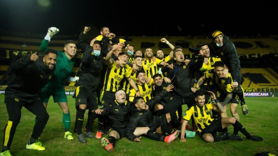 Deportes: Peñarol sigue de copas — Deportes — Primera Mañana | Azul 101.9