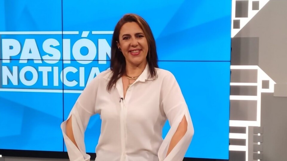 Entrevista: Adriana Laca — Entrevista — 12 PM | Azul 101.9