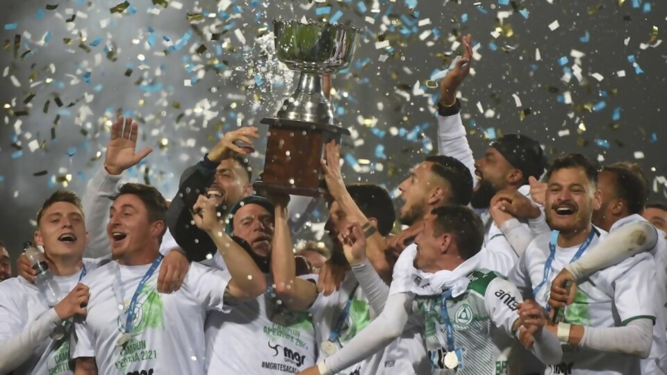 Deportes: La copa se fue a Colonia — Deportes — Primera Mañana | Azul 101.9