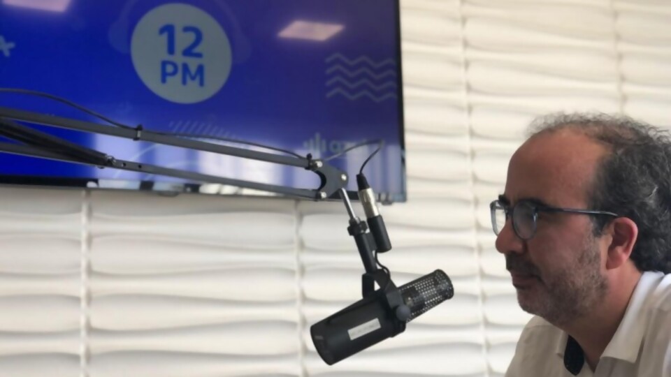 Entrevista: Andrés Danza — Hora y Pico — 12 PM | Azul 101.9