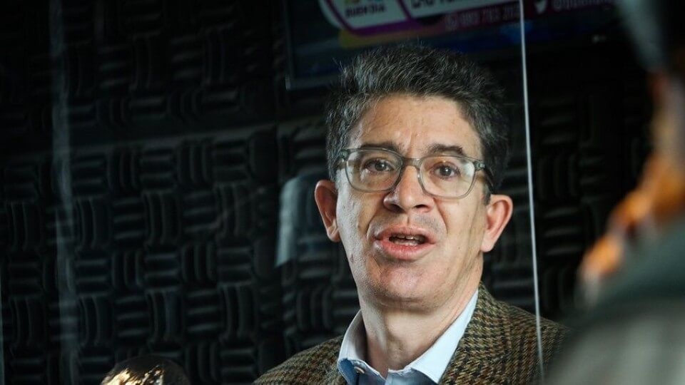 Entrevista: Pablo Rosselli — Entrevistas — Primera Ma&ntilde;ana | Azul 101.9