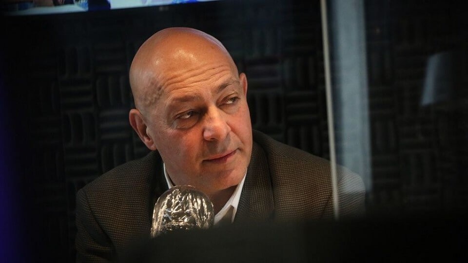 Entrevista: Hugo Odizzio — Entrevistas — Primera Ma&ntilde;ana | Azul 101.9