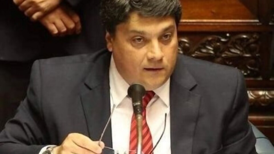 Entrevista: Pablo Lanz —  Entrevistas — Primera Ma&ntilde;ana | Azul 101.9