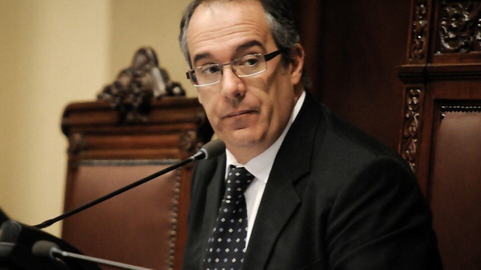 Entrevista: José Carlos Mahía — Entrevistas — Primera Ma&ntilde;ana | Azul 101.9
