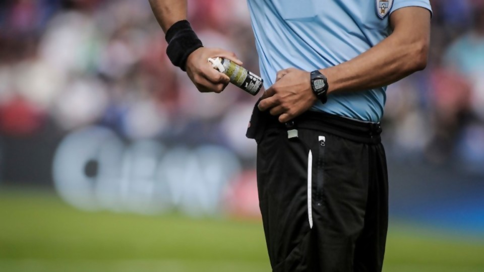 ¿Cuáles son las exigencias de los árbitros para que vuelva el fútbol? —  Deportes — Primera Mañana | Azul 101.9