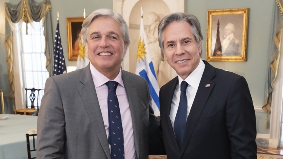 Los principales titulares de este miercoles 13 de abril —  Titulares — Primera Mañana | Azul 101.9
