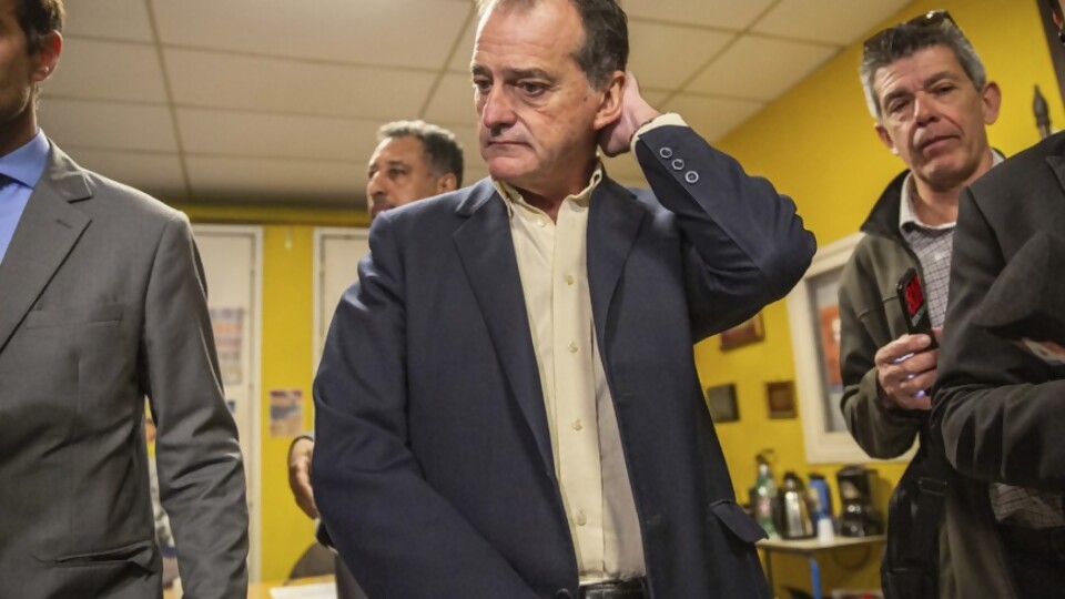 Los principales titulares de este viernes 29 de abril —  Titulares — Primera Mañana | Azul 101.9
