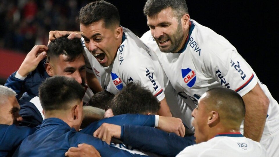 Nacional ganó, lidera su grupo y también la anual; Peñarol sigue perdiendo puntos —  Deportes — Primera Mañana | Azul 101.9