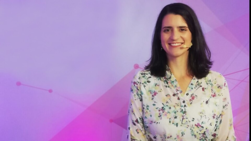 La directora de Forbes Uruguay, Marcela Dobal, explicó cómo funcionará la edición uruguaya de la prestigiosa revista —  Entrevistas — Primera Mañana | Azul 101.9