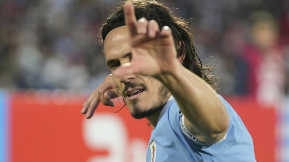 Se define la llegada de Cavani al Valencia — Deportes — Primera Mañana | Azul 101.9