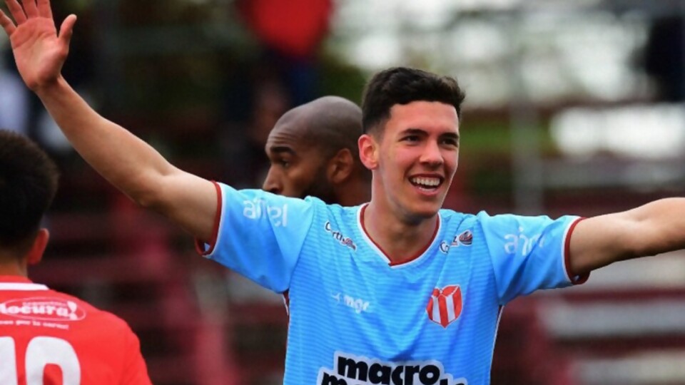 River Plate goleó y es el nuevo líder del Clausura — Deportes — Primera Mañana | Azul 101.9