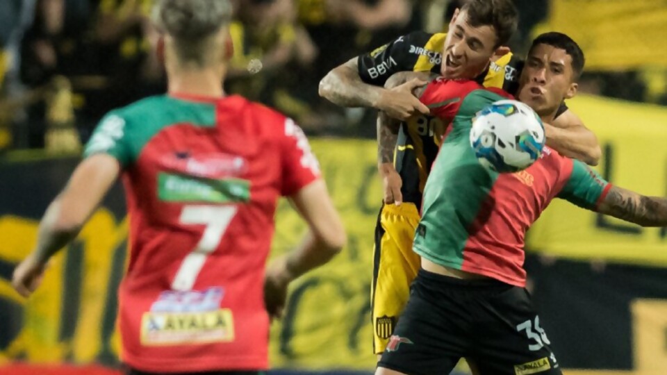 Peñarol será sancionado por los incidentes en el Viera  —  Deportes — Primera Mañana | Azul 101.9