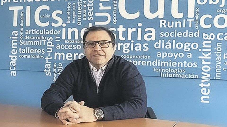 Carlos Acle sobre el mercado informático en Uruguay — Entrevistas  — La Pecera | Azul 101.9