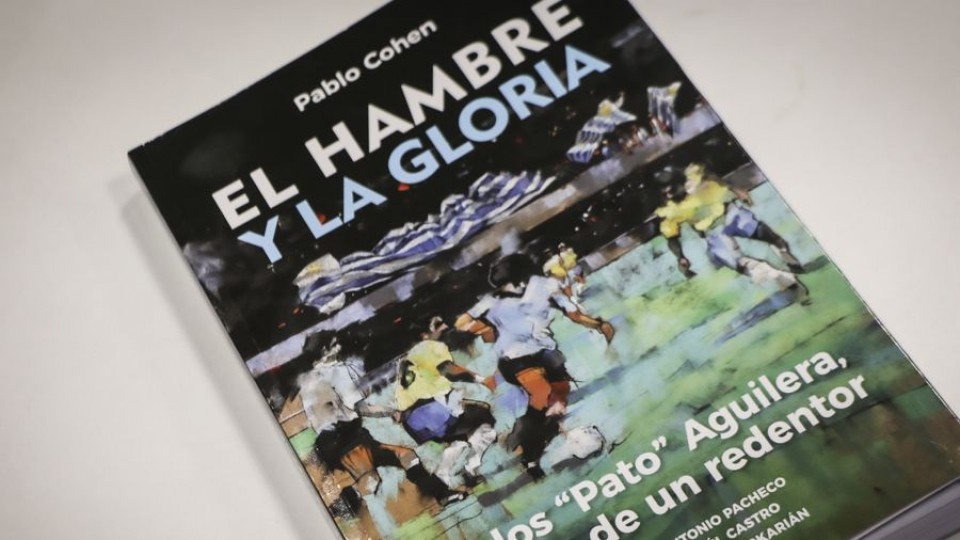 Pablo Cohen presenta “El Hambre y la Gloria”, la vida de Carlos Aguilera —  Entrevista — 12 PM | Azul 101.9